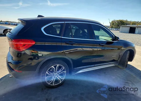 2017 BMW X1 xDrive28I z USA, uszkodzony, nr VIN WBXHT3C37H5F87044